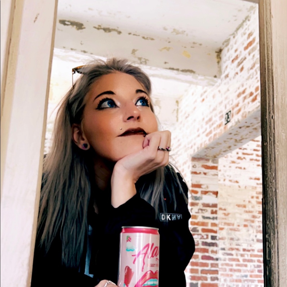 Meet your Posher, Ashley